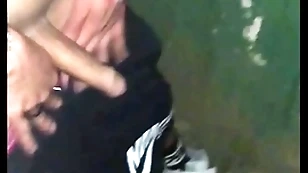 Novinho indomitable dando de pau duro no ibirapuera