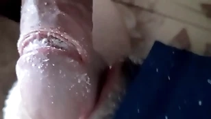 Flaco morboso me obliga a limpiarle flu pija