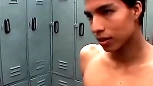 Attractive dabbler twinks smash butts close to raw dig up