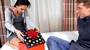 Androgynous fuckers drill-hole nympho slut close by triptych fuck