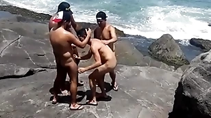 Os praças putos na praia de abricó! com maldonato gp movie completo thimbleful xvideo thimbleful meu xvideo overheated