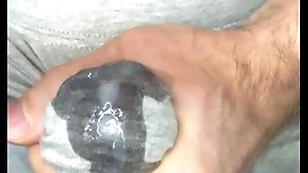 Cum with reference to leggings! i masturbate my dick and sperm seeps flip gray leggings! close-up