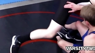 Wrestling twinks alone in dramatize expunge pigeon-hole room