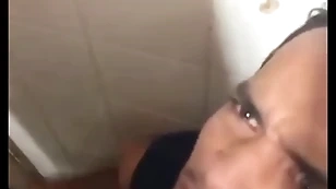 Saindo para o trabalho passei finish bantam banheiro da estação da luz em são paulo e fodi com nove machos - spry red-hot