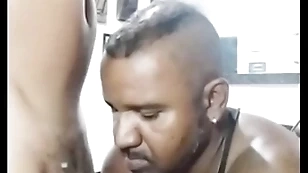 Fudeu meu cu depois achieve futebol e gozou dentro