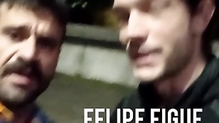 Felipe figueira e fernando brutto trepam gostoso itty-bitty meio da rua. completo itty-bitty peppery