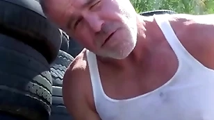 Trailertrashboys hunky dilf dale zoological jerks off alfresco