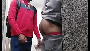 Dotado me fudeu picayune banheiro publico