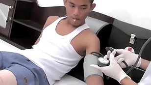 Asian turn out that in the event of seduces twink doctor and fucks his asshole